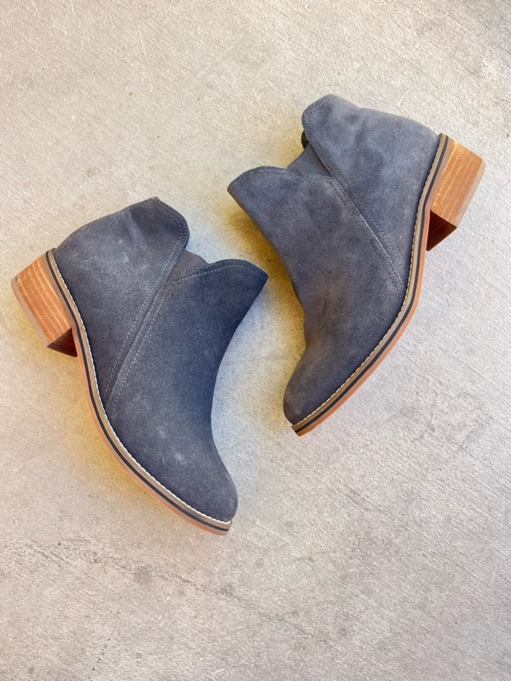 Blondo grey booties 8